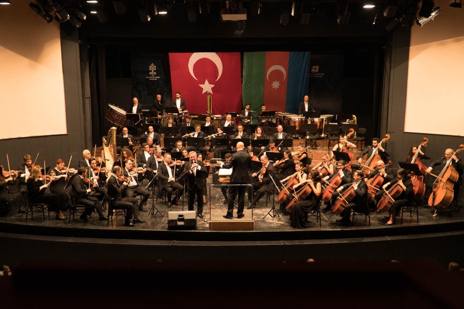 В Турции состоялась мировая премьера в честь 100-летия Азербайджанской Демократической Республики (ВИДЕО, ФОТО)