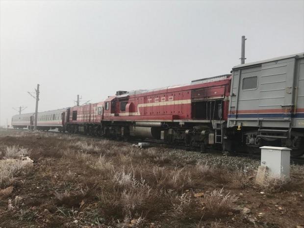 Dispatcher mistake causes horrible train collision in Turkey (PHOTO/VIDEO)