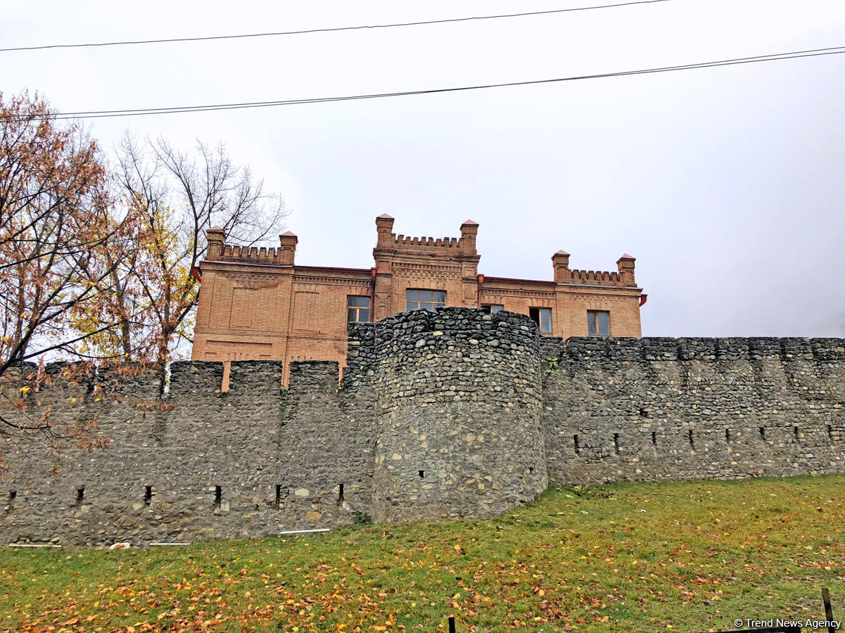 Золотая осень в Шеки – когда оказываешься в сказке (ФОТО)