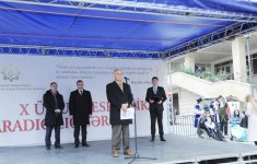 Вице-президент Фонда Гейдара Алиева Лейла Алиева приняла участие в открытии X общереспубликанской творческой выставки (ФОТО)
