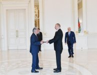 Azerbaijani president receives credentials of ambassadors of several countries (PHOTO)