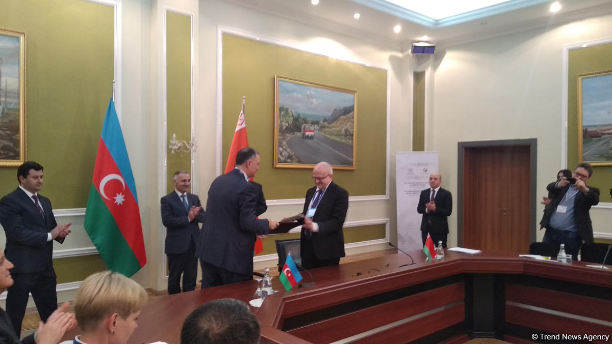 Documents signed during Azerbaijan-Belarus business forum in Baku (PHOTO)