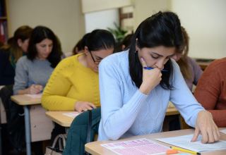 В Азербайджане сегодня сдают экзамен более 2300 учителей