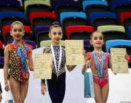 Прошла церемония награждения призеров третьего дня соревнований 25-го первенства Азербайджана по художественной гимнастике (ФОТО)