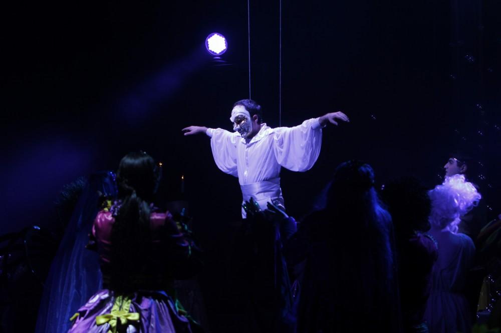 Грандиозным праздником отмечено 90-летие Азербайджанского государственного театра юного зрителя (ФОТО/ВИДЕО)