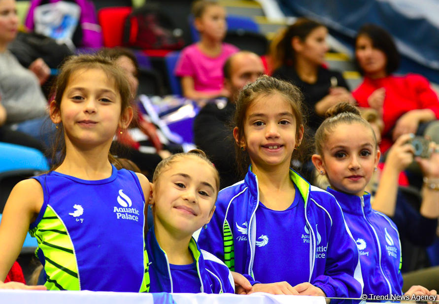 Bədii gimnastika üzrə 25-ci Azərbaycan Birinciliyinin üçüncü günü başlayıb (FOTO)