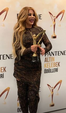 Айгюн Кязымова удостоена в Турции престижной награды Altın Kelebek (ФОТО/ВИДЕО)