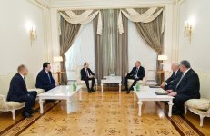 Президент Ильхам Алиев принял главу Международной шахматной федерации (ФОТО)