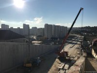 В Баку близится к завершению строительство новой автодороги
