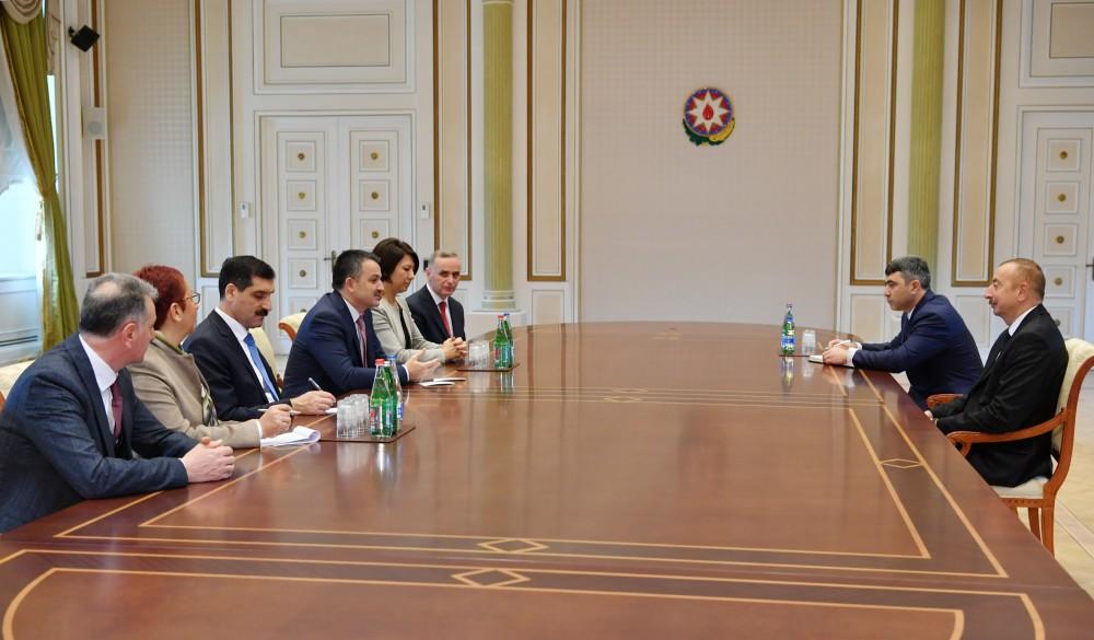 Ilham Aliyev receives delegation led by Turkish minister of agriculture and forestry (PHOTO)