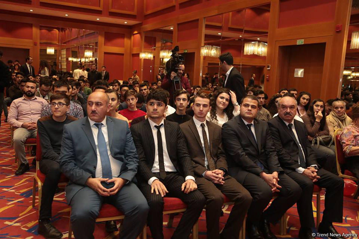 Определены победители третьего Интеллектуального первенства Азербайджана (ФОТО)