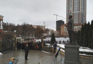 В Киеве в парке имени Гейдара Алиева прошел митинг памяти (ФОТО)