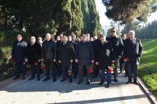 Dövlət Komitəsinin kollektivi Ümummilli lider Heydər Əliyevin məzarını ziyarət edib (FOTO)