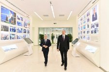 Президент Ильхам Алиев принял участие в открытии Центра молодежи в Баку (ФОТО) (версия 2)