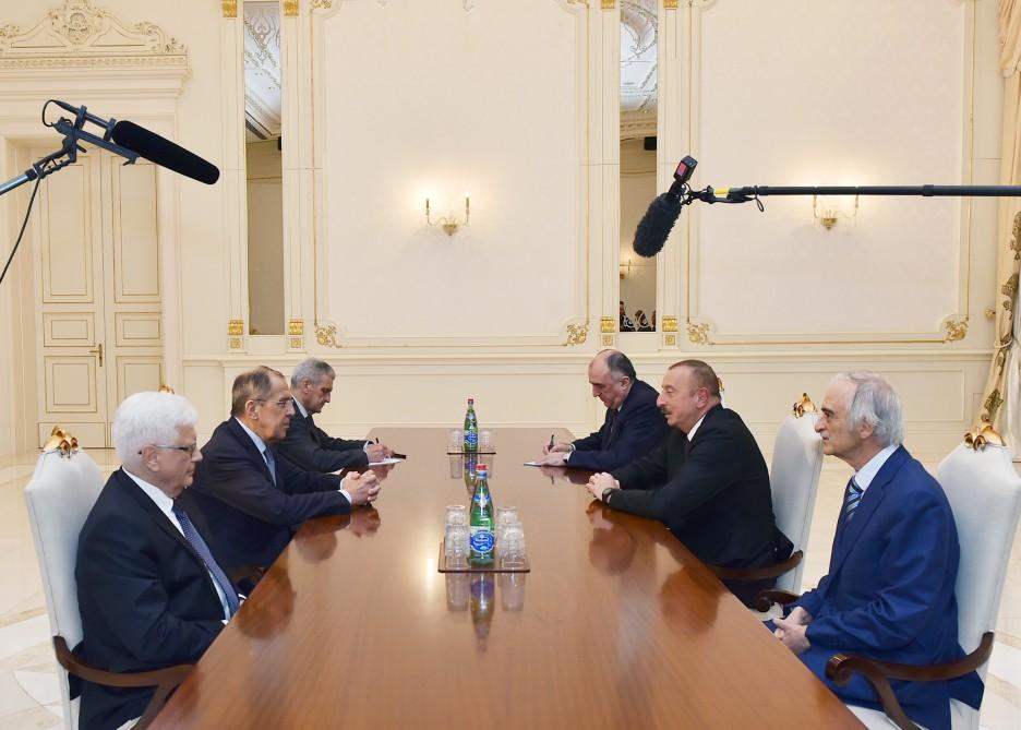 Azerbaijani president receives Russian FM (PHOTO)
