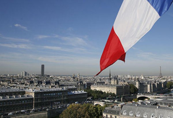 Власти Франции продолжат работу над пенсионной реформой, несмотря на праздники