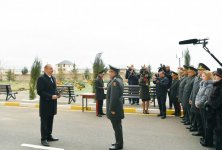 President Ilham Aliyev attends ceremony to give out apartments to servicemen (PHOTO)