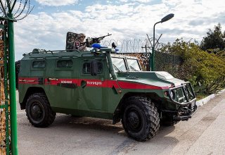 Военная полиция ВС РФ начала патрулировать сирийскую территорию близ границы с Турцией