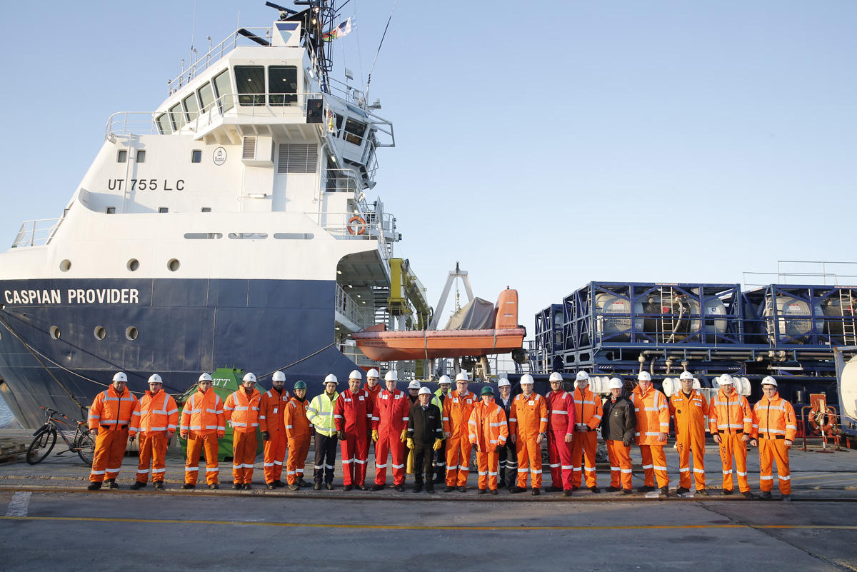BP AÇG-də hasilatı artırmaq üçün gəmidən istifadə edəcək (FOTO)