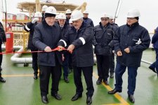 В азербайджанском секторе Каспия сдана в эксплуатацию новая платформа (ФОТО)