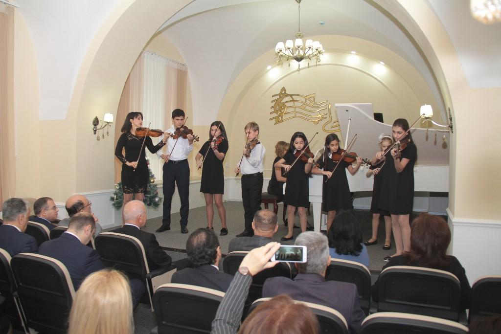 Rəşid Behbudov adına 2 nömrəli musiqi məktəbinin təmirdən sonra açılışı olub (FOTO)