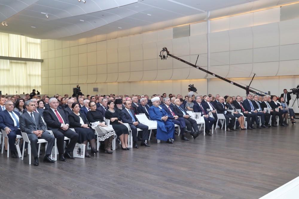 Heydar Aliyev Center hosts presentation of documentary and book “Ilham Aliyev: Annals of 15-year successful presidency. 2003-2018” (PHOTO)