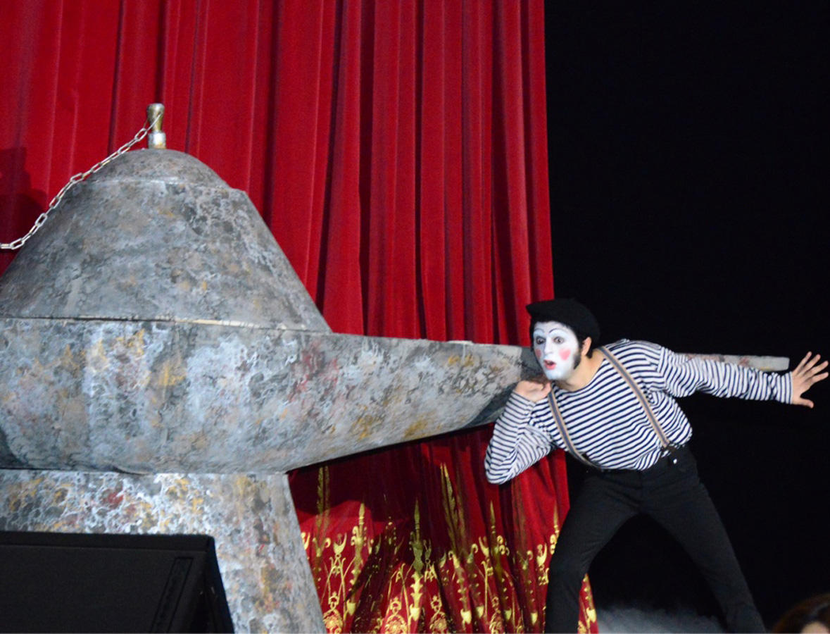 В Культурном центре СГБ представлен детский спектакль о приключениях Тыг-тыг ханым (ФОТО)
