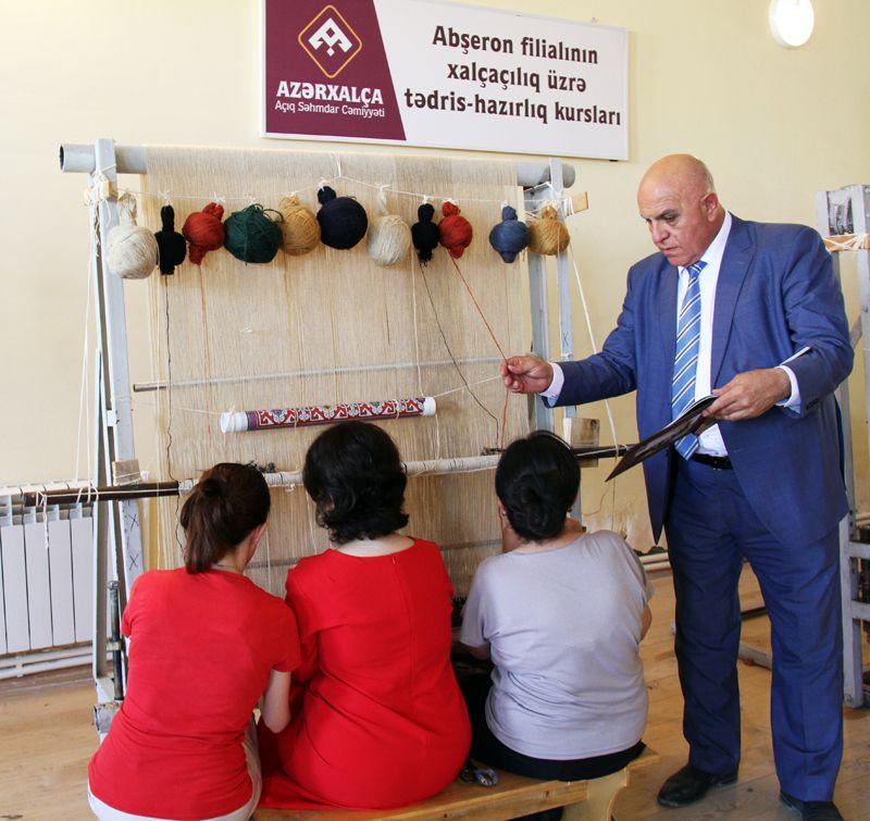 “Azərxalça”nın təşkil etdiyi növbəti tədris-hazırlıq kursları başa çatıb (FOTO)