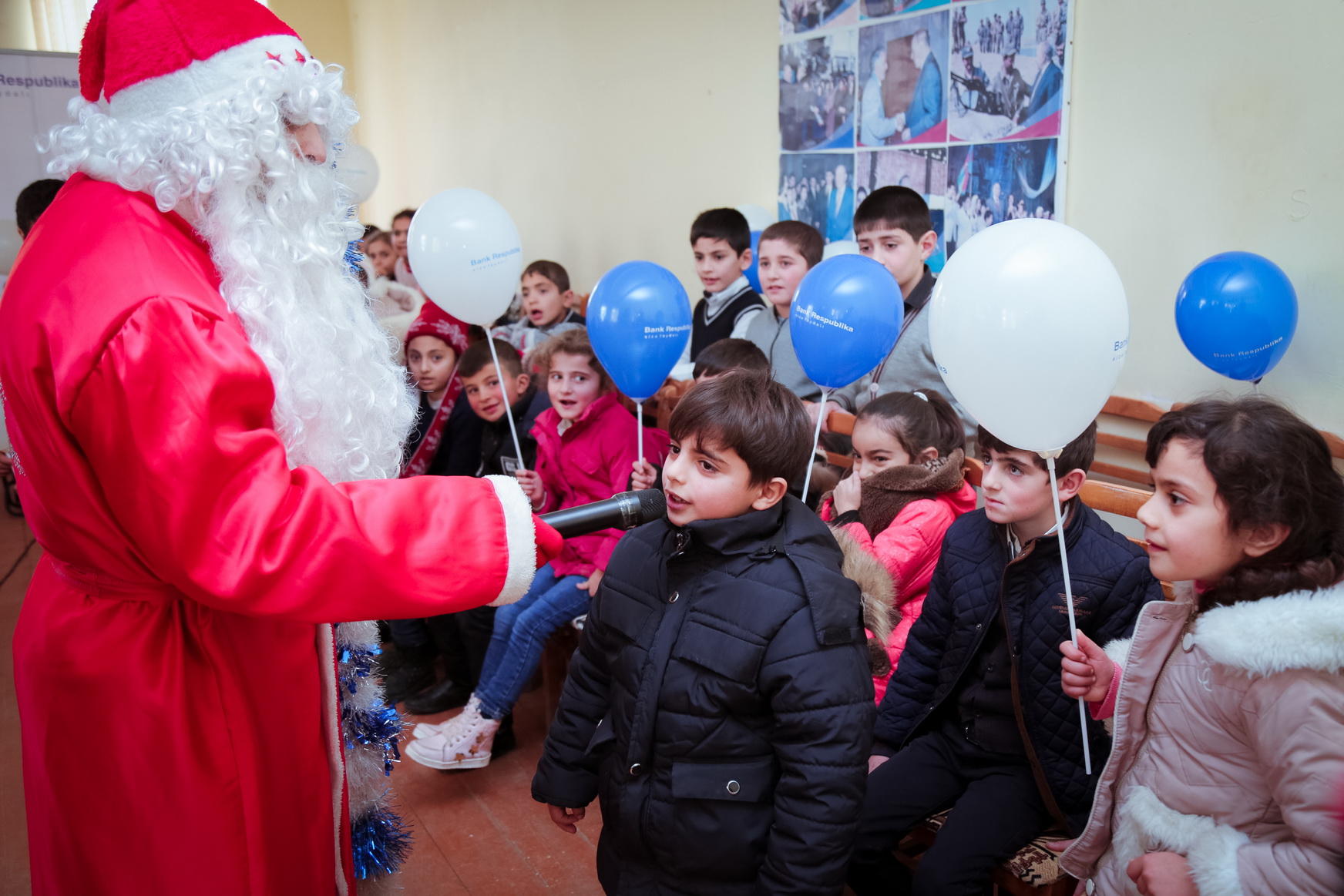 Bank Respublika выполнил новогодние пожелания детей школы-интерната (ФОТО)