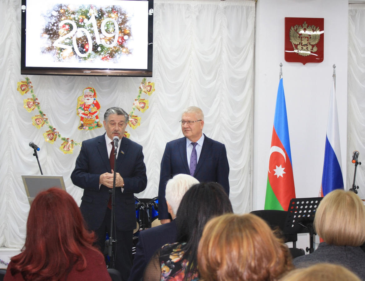 Новогодняя встреча с азербайджанскими учителями (ФОТО)