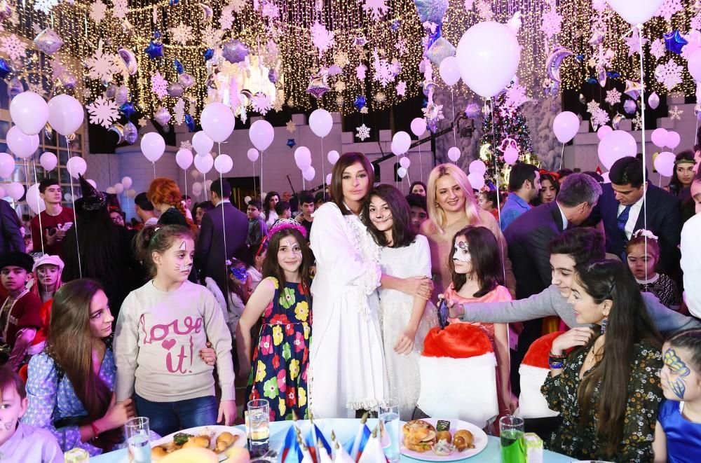 First VP Mehriban Aliyeva attends traditional New Year party for children (PHOTO)