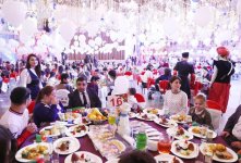 Первый вице-президент Мехрибан Алиева приняла участие в традиционном праздничном веселье для детей (ФОТО) (версия 2)