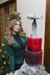 Фахрия Халафова получила на день рождения удивительный торт-статуэтку (ВИДЕО, ФОТО)