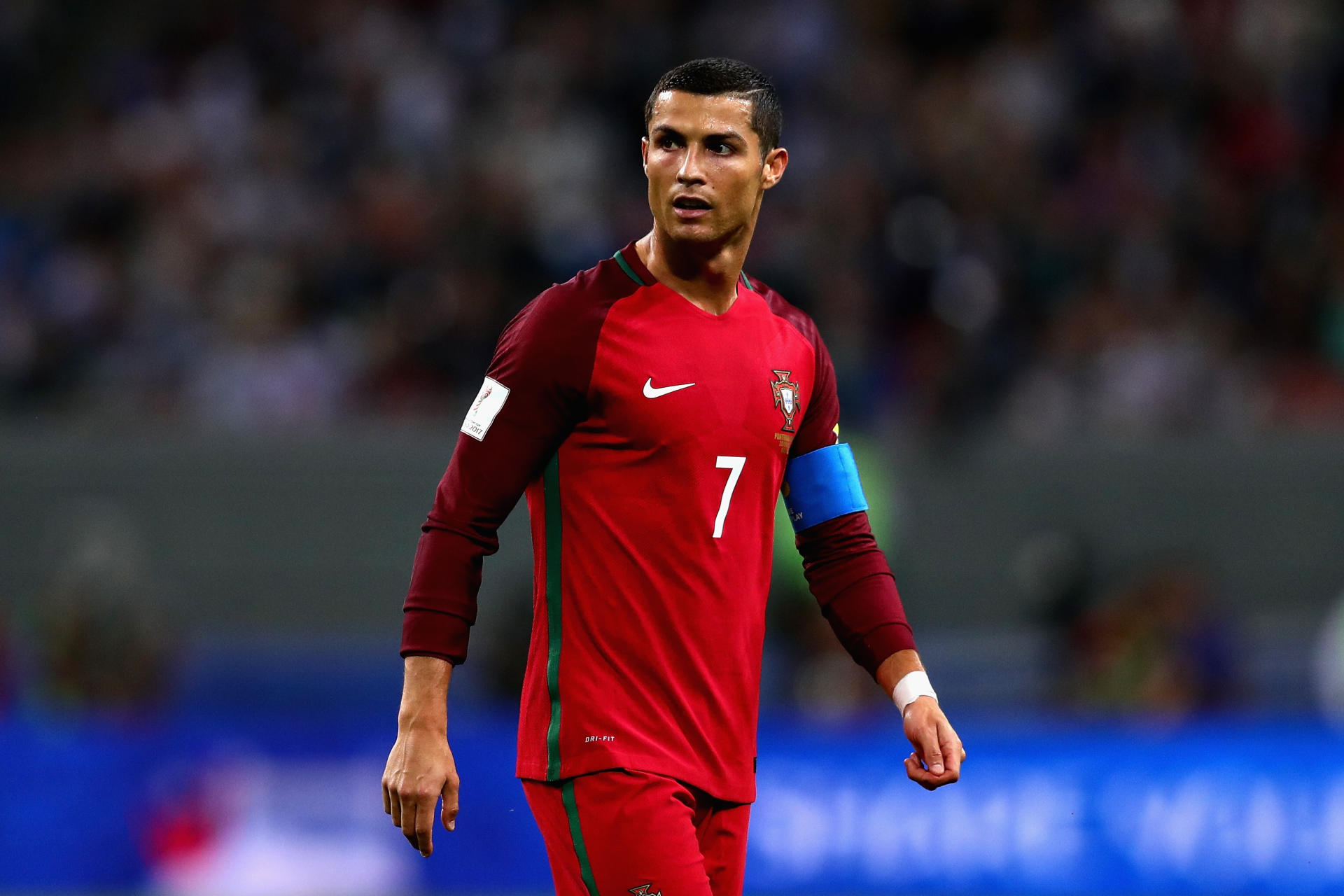 Дубль Роналду помог сборной Португалии победить швейцарцев в матче Лиги наций по футболу