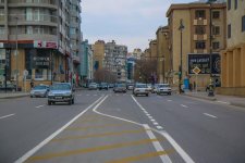 На одном из перекрестков Баку будет установлен светофор с трехфазным режимом работы