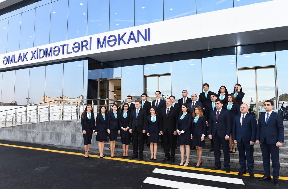 Azerbaijani president inaugurates new residence of real estate services (PHOTO)