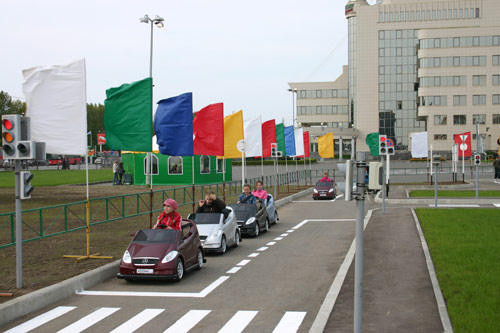 В Азербайджане будут созданы детские автогородки и автоплощадки