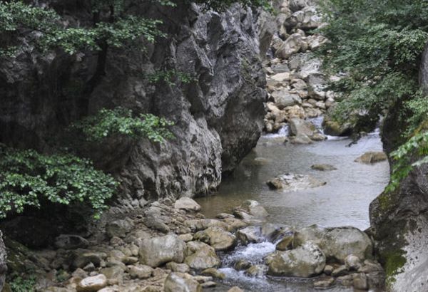 Водные объекты на оккупированных территориях Азербайджана подвергаются большому антропогенному влиянию