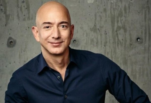Безос снова продал акции Amazon - теперь на $2,4 миллиарда