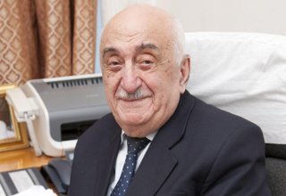 Азербайджанский академик награжден орденом ООН (ФОТО)