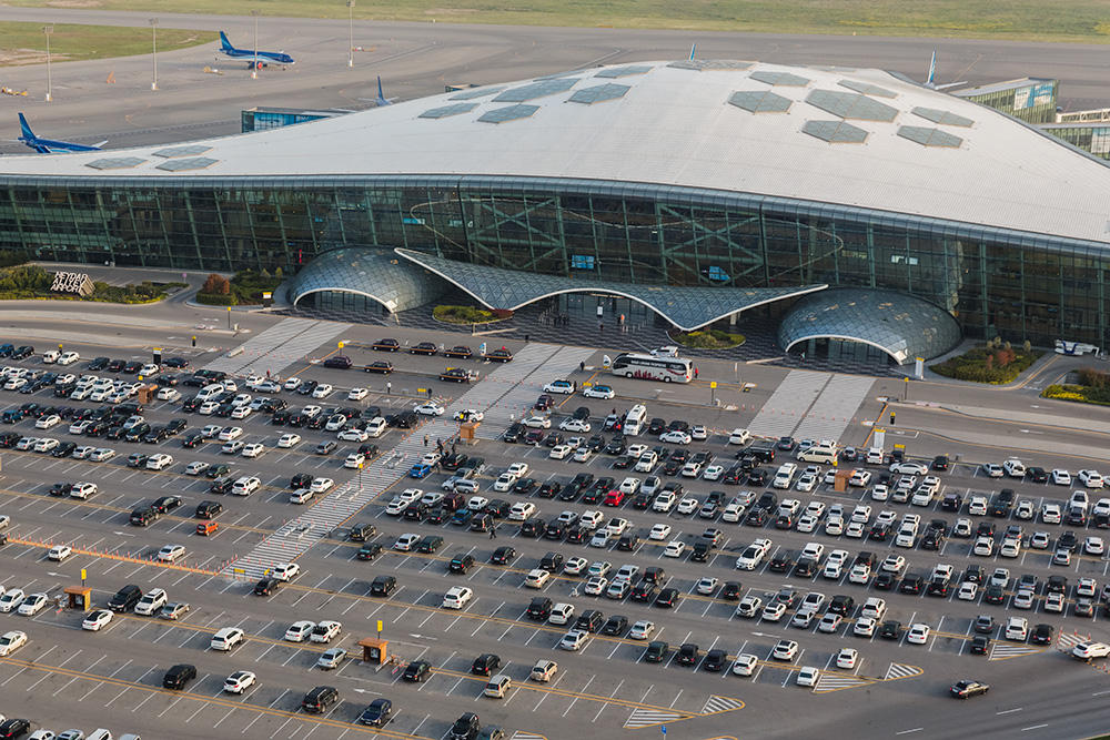 Heydar Aliyev International Airport sets new record for passenger traffic