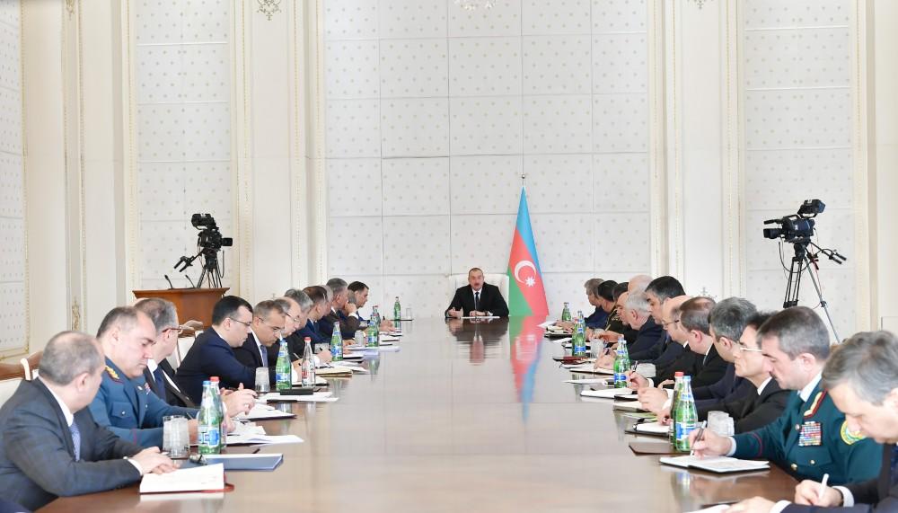 Президент Ильхам Алиев: Азербайджан опережает многие развитые страны по качеству дорожной инфраструктуры (версия 2)