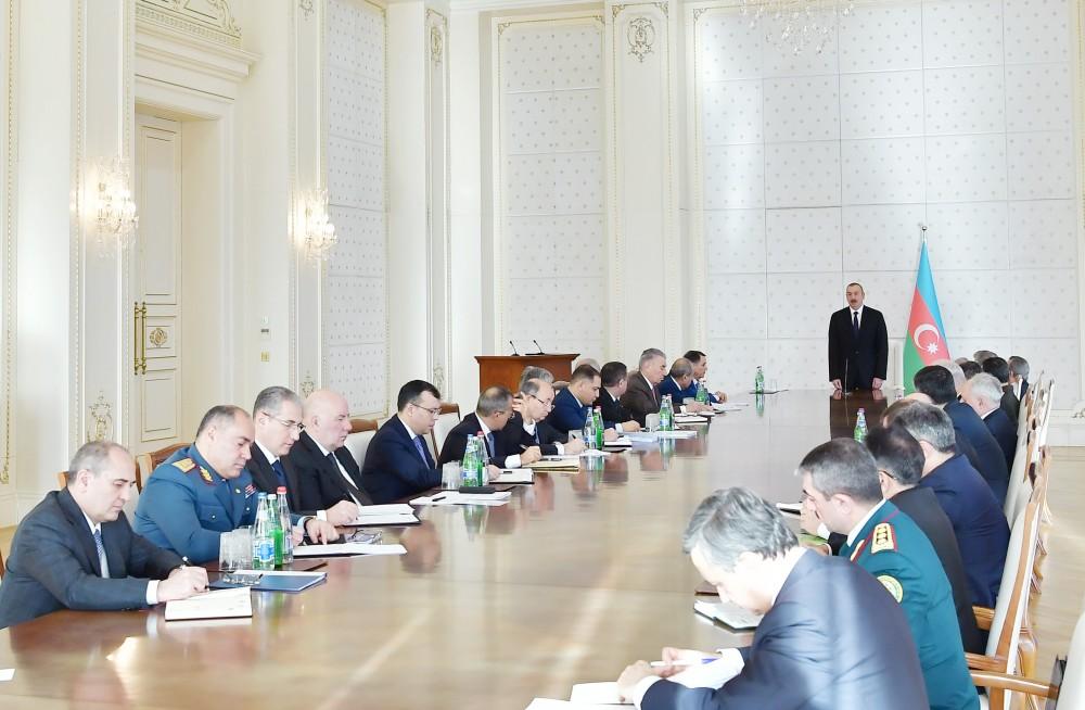 Prezident İlham Əliyevin sədrliyi ilə Nazirlər Kabinetinin iclası keçirilib (YENİLƏNİB-3) (FOTO)