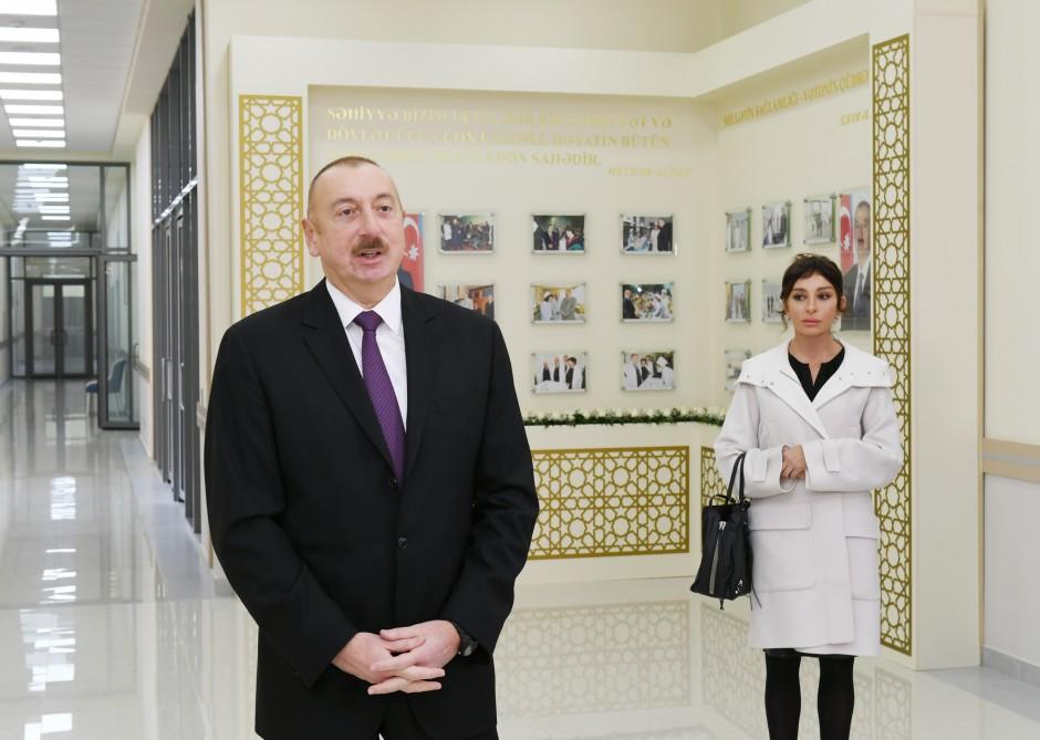 Президент Ильхам Алиев: Сегодня Азербайджан - одна из стран, выделяющихся в мире, здесь успешно решаются и экономические, и социальные, и все другие вопросы