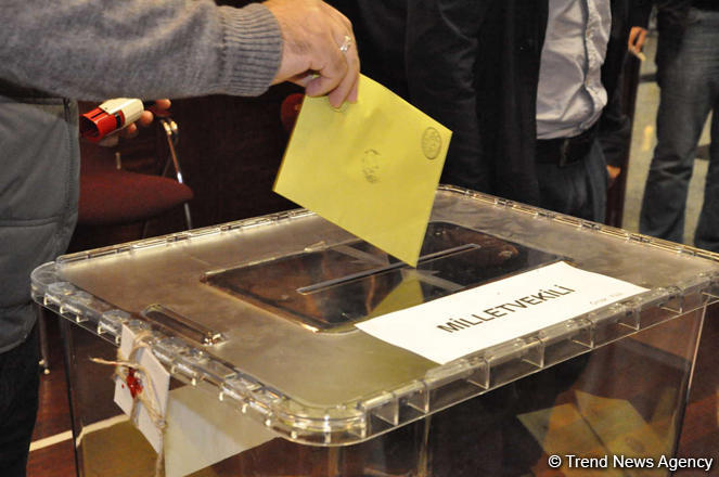 В Стамбуле завершилось голосование на муниципальных выборах