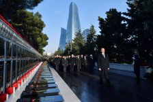 Президент Ильхам Алиев и Первая леди Мехрибан Алиева почтили светлую память шехидов 20 Января (ФОТО) (версия 3)