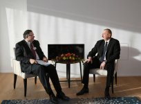 Azerbaijani president meets Total CEO (PHOTO)