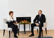 President Aliyev meets CEO for World Bank in Davos (PHOTO)
