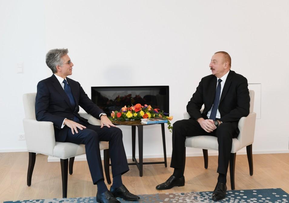 President Aliyev meets SAP CEO in Davos (PHOTO)