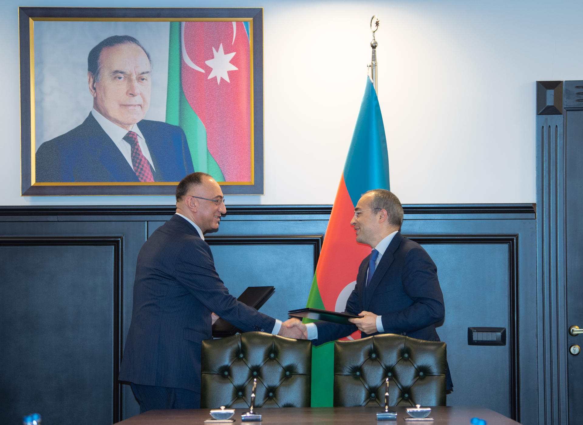 В Азербайджане повысят эффективность госнадзора в сферах налогов и пищевой безопасности (ФОТО)